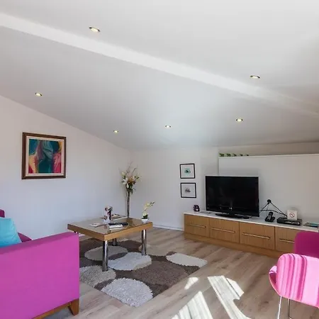 Barboros Apartamento *